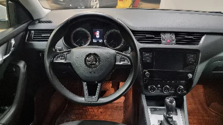 Skoda Octavia photo-9